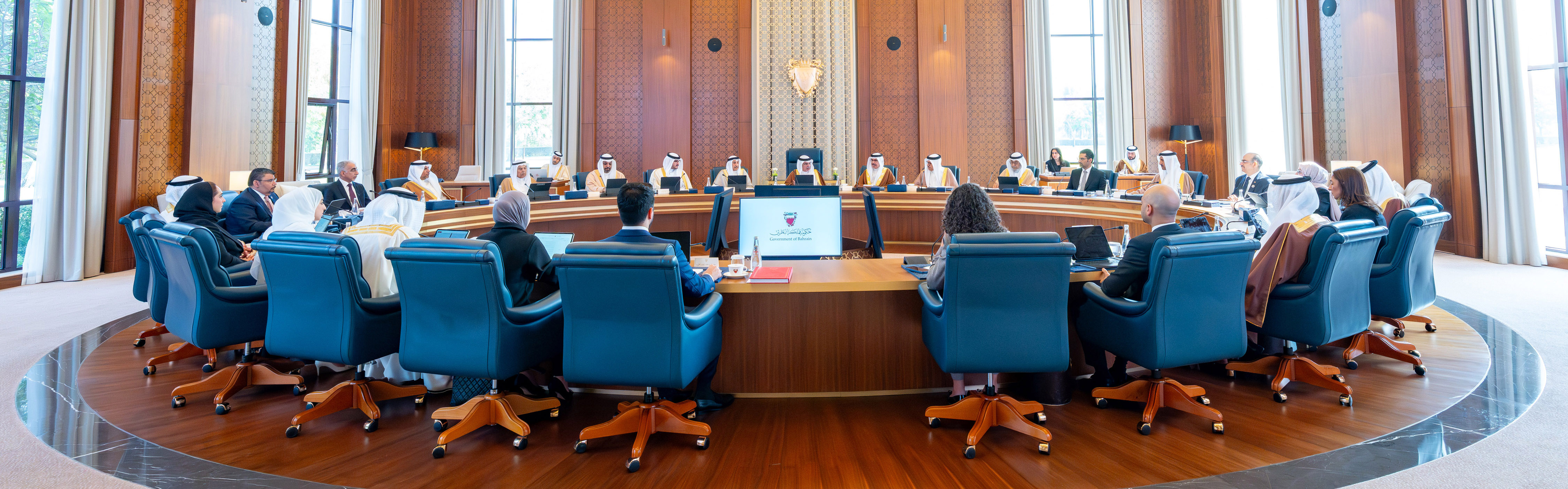 سمو ولي العهد رئيس مجلس الوزراء يترأس الاجتماع الاعتيادي الأسبوعي لمجلس الوزراء